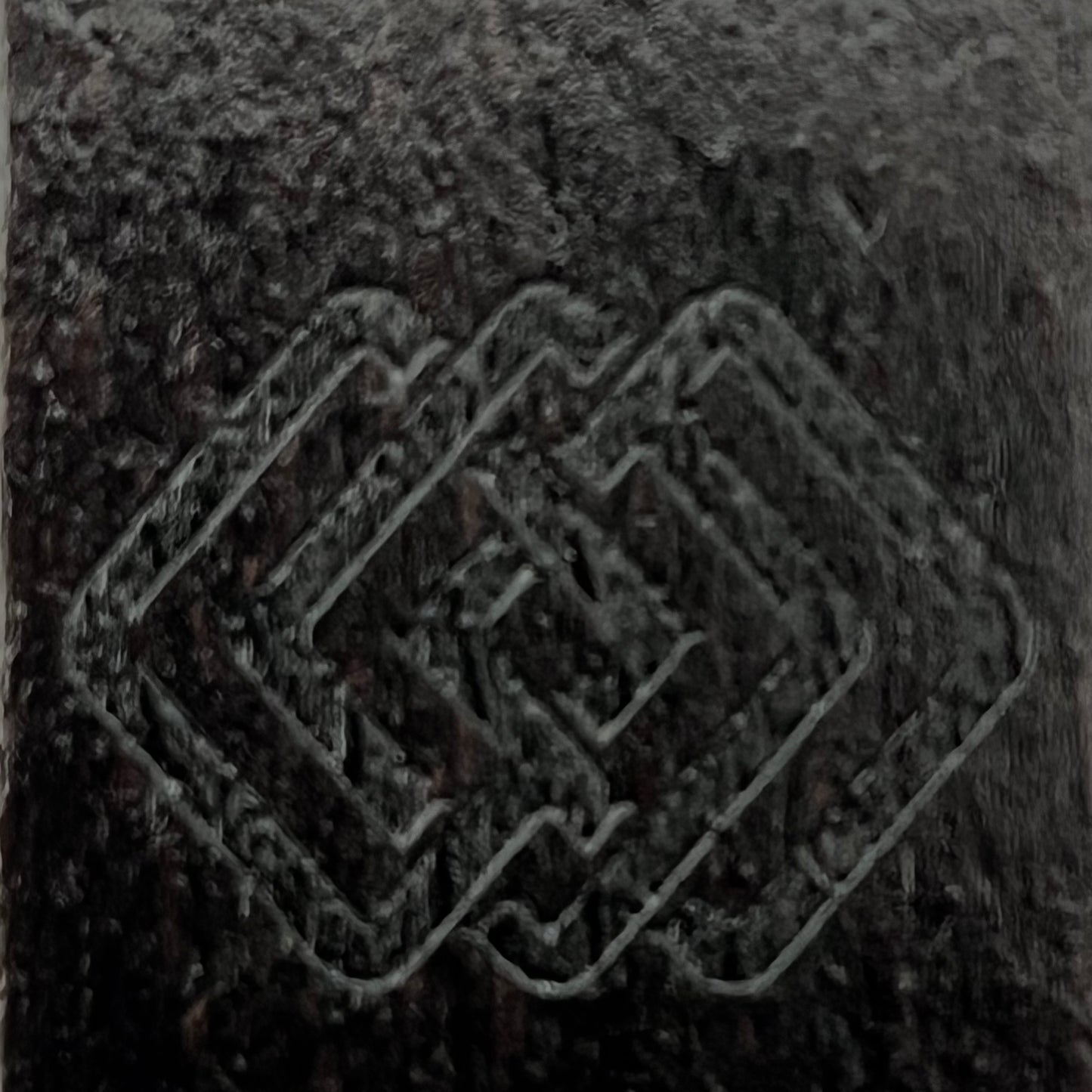 Mantilla Black Wood Keychain - SQUARE - Penti Gallery